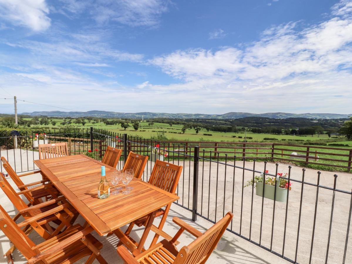 Delfryn Villa Denbigh Exterior foto